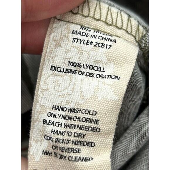 Soft Surrounding Womens Button Down Shirt Top Embroidered Floral Camo Size XS - Picture 8 of 11